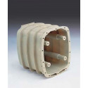 Caja Alojamiento Durable con Mangueras Pasacables de 8m